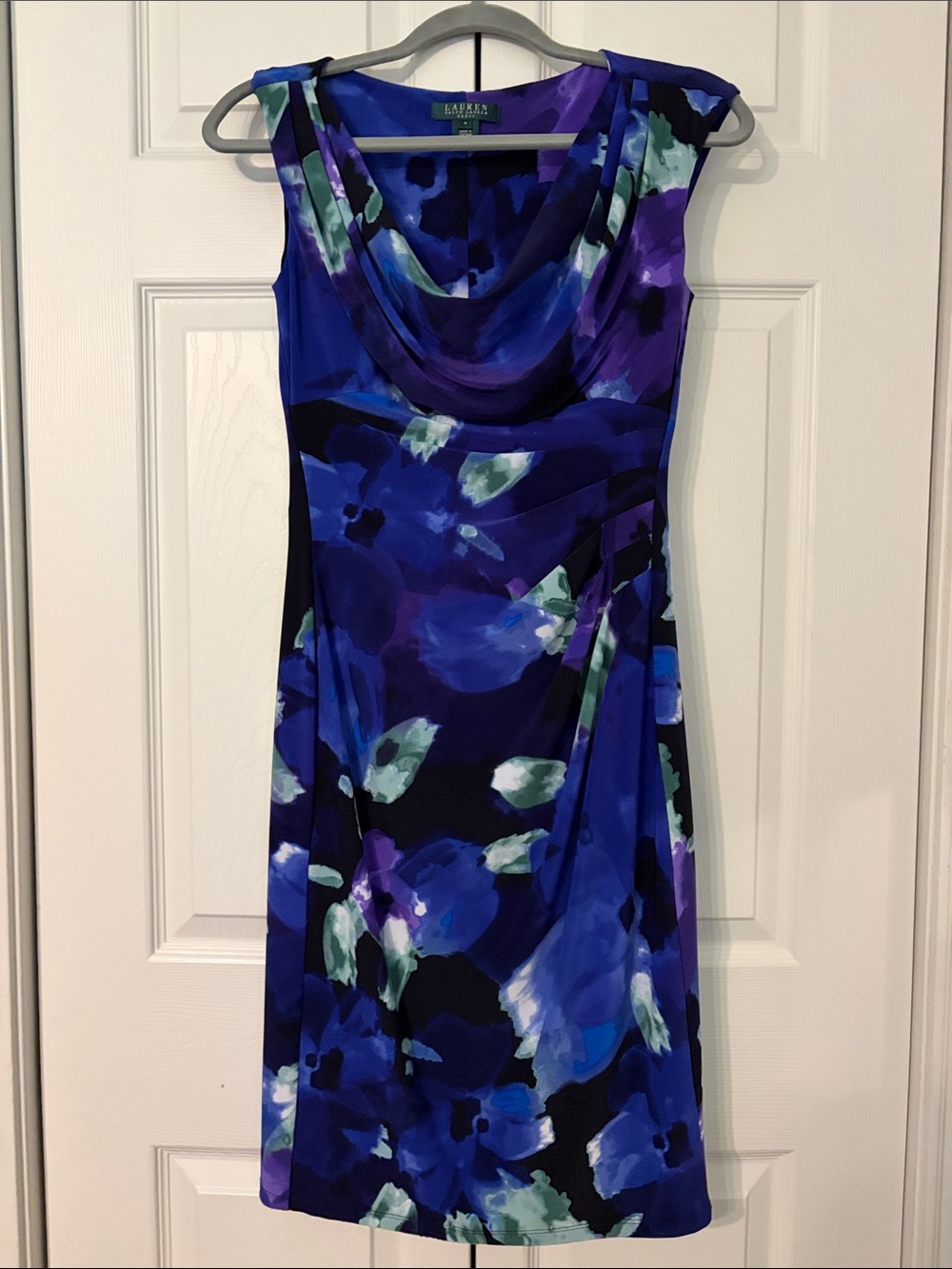 Ralph Lauren Blue And Purple Water Color Sleeveless With Elegant Neckline Size 4